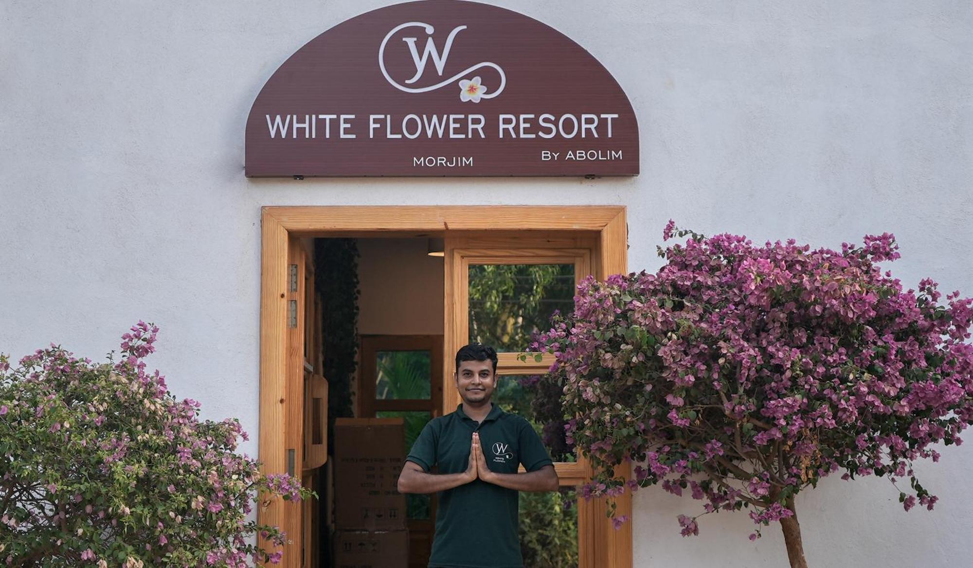 Whiteflower Resort Morjim Eksteriør bilde